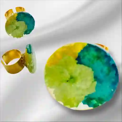 Anillo Con Flor Inmortalizada Mediano