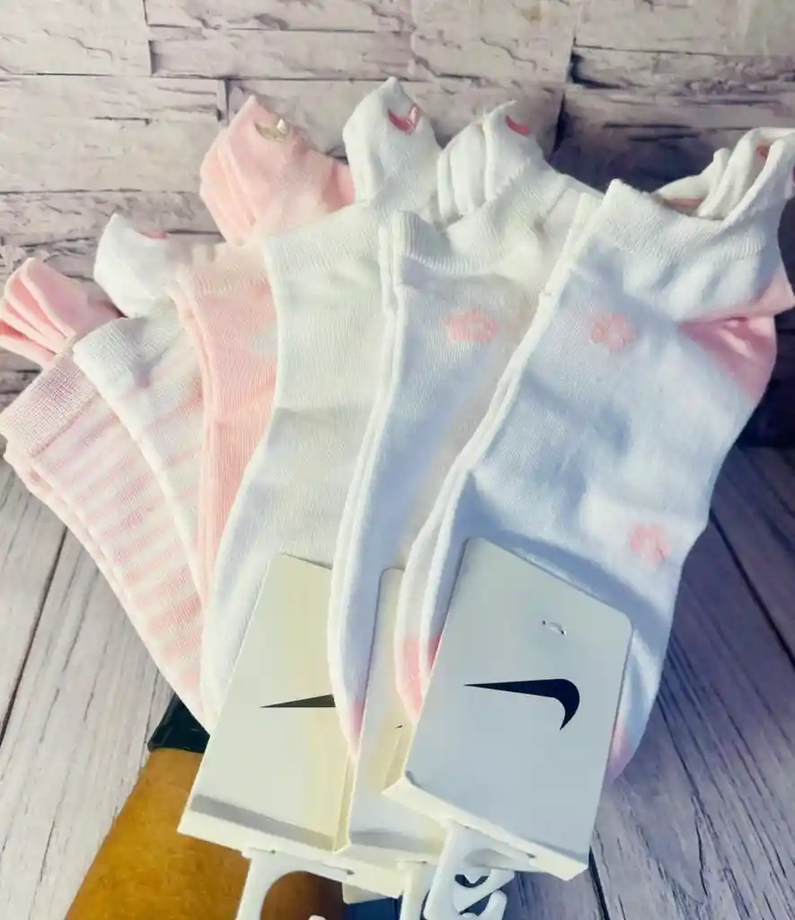 Medias Tobillera Tipo Nike Bordada Surtida