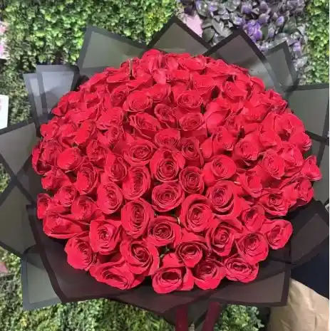 Bouquet De 100 Rosas
