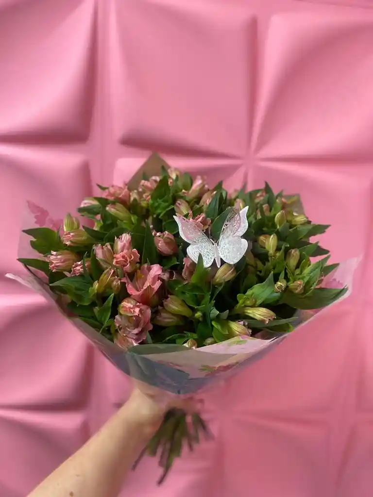 Bouquet De Alstromelias