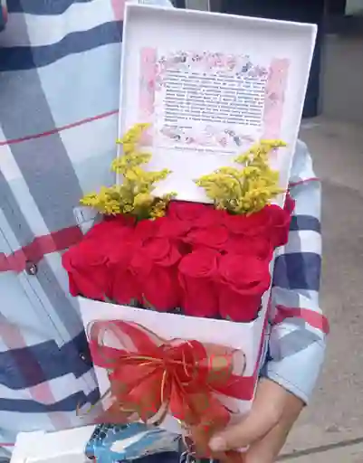 Caja 24 Rosas