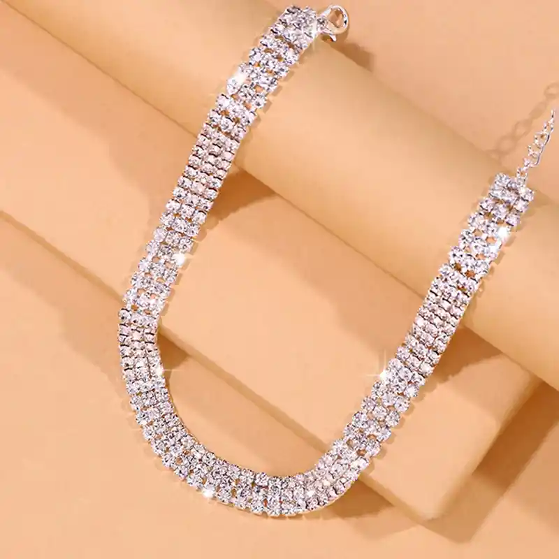 ✨ Collar “glow Queen” – Brilla Sin Pedir Permiso ✨