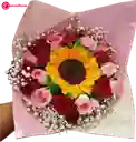 Rosas Surtidas Y Girasol