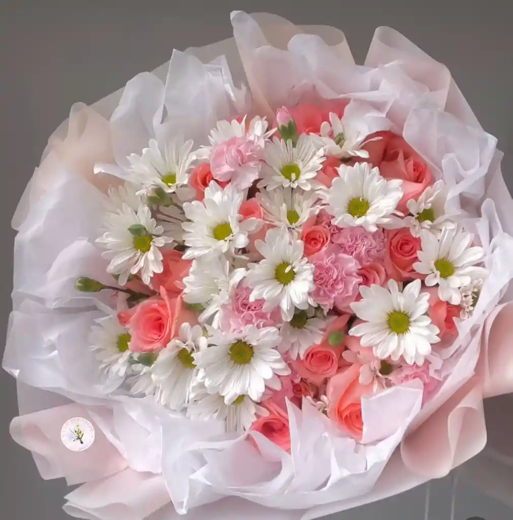 Flores Bouquet De Margaritas, Rosas Y Clavelinas