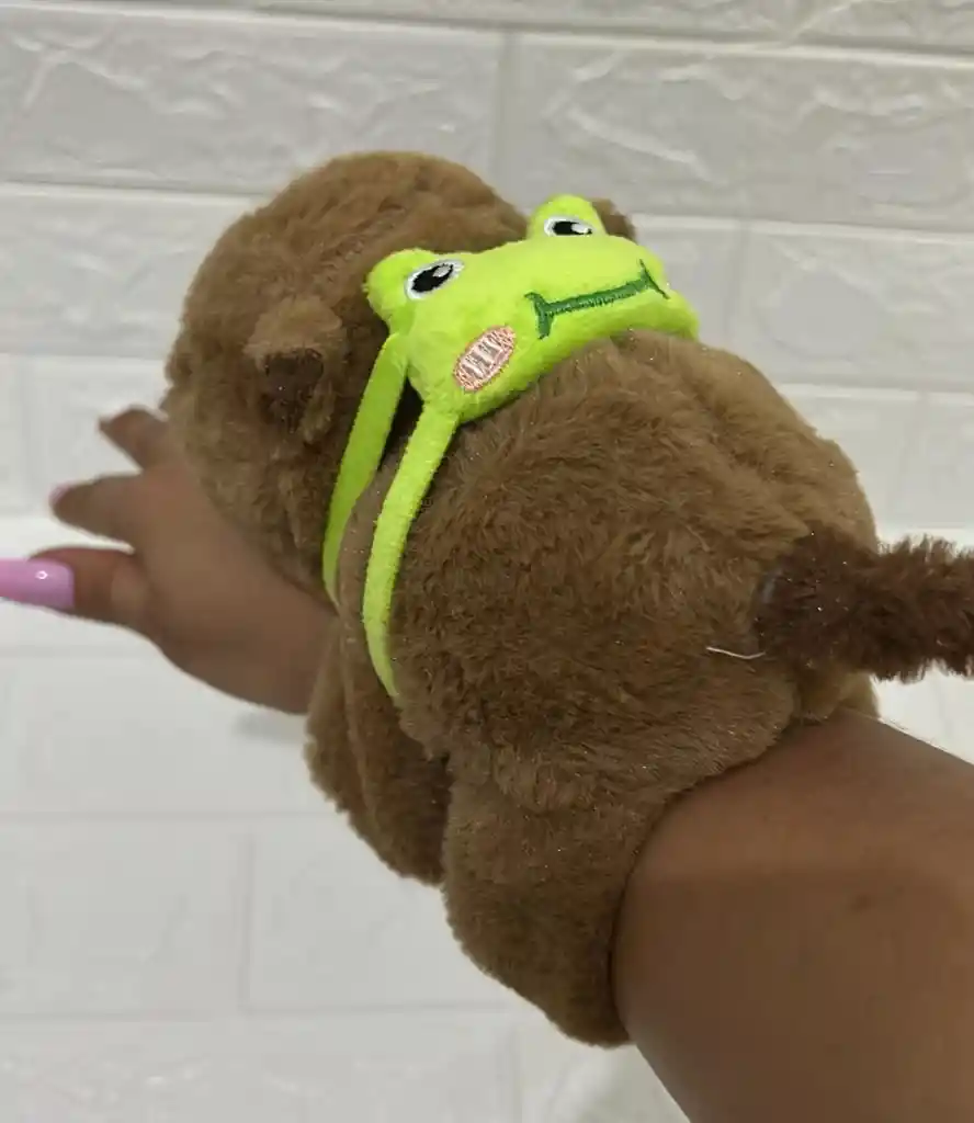 Pulcera Peluche Capibara + Movimiento De Cola + Musical