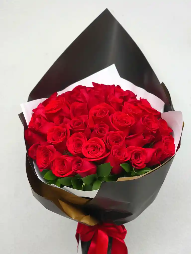 Bouquet De Rosas