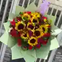 Flores Rosas Y Girasoles De Lujo