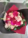 💘 Bouquet Fucsia Y Durazno Con Envoltura Elegante