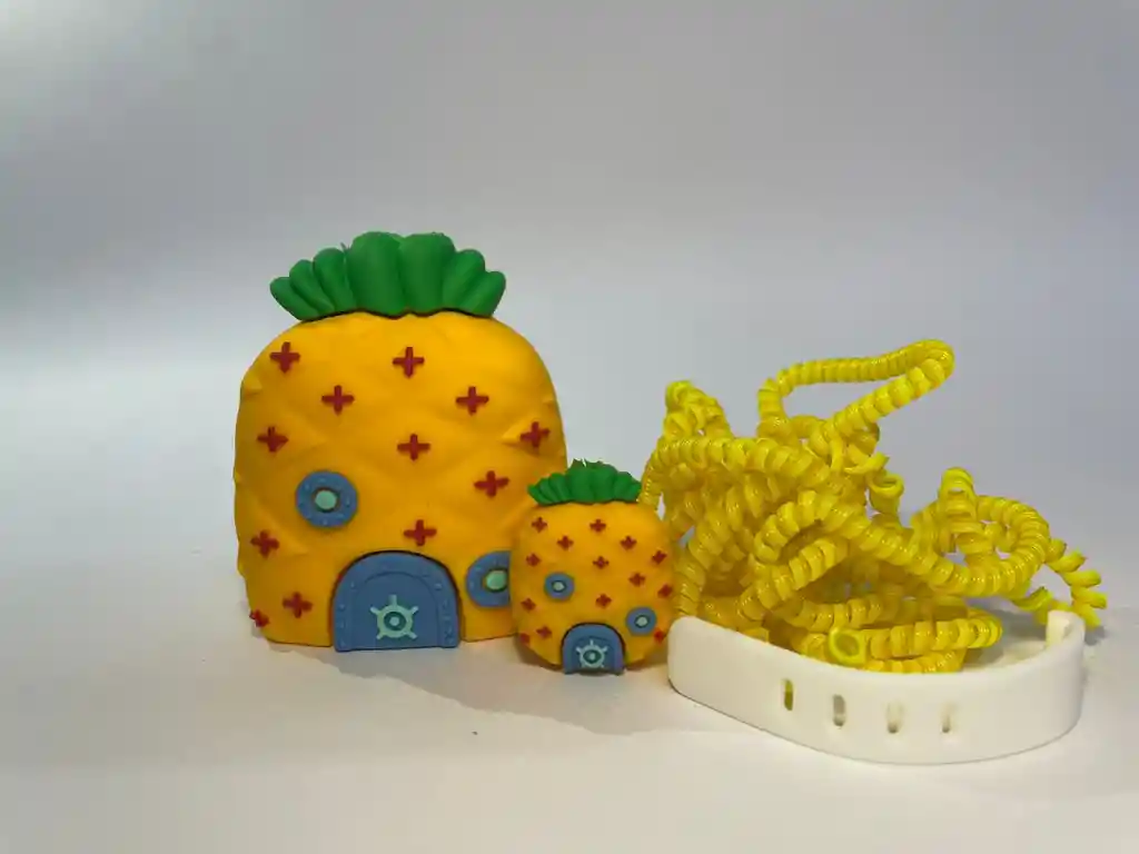 Estuche Cargador Iphone Piña