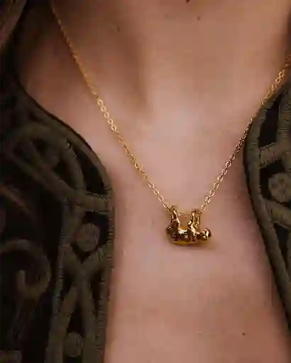 Lunamar Collar Oso Perezoso Dorado