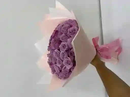 Hermoso Bouquet De 24 Rosas