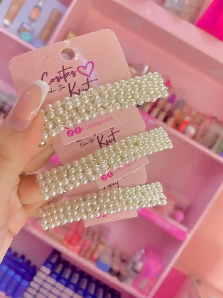 🤍 Pinza Con Perlas – Elegancia Instantánea Para Tu Peinado