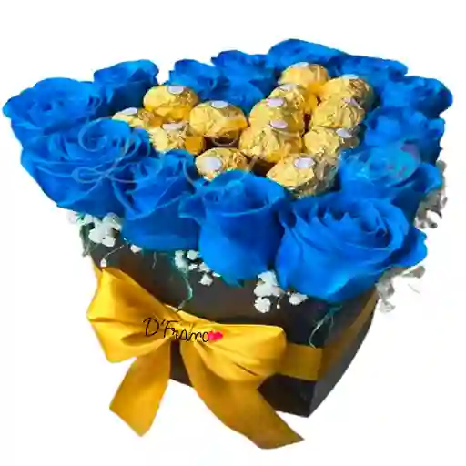Caja Corazón Con Rosas Azules Y Chocolates
