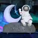 Parlante Altavoz Bluetooth Lámpara De Astronauta Luz Luna Y Radio Fm