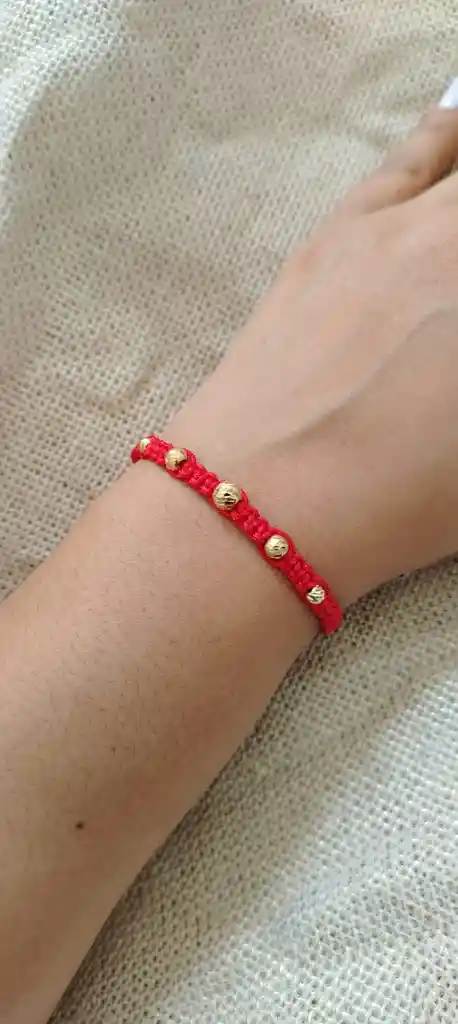 Pulsera Roja Oro 18k 2 Bolas 5mm 2 De 4mm 1 De 5mm Diaman