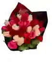 🦋 Ramo Premium De Rosas Tricolor Con Mariposa