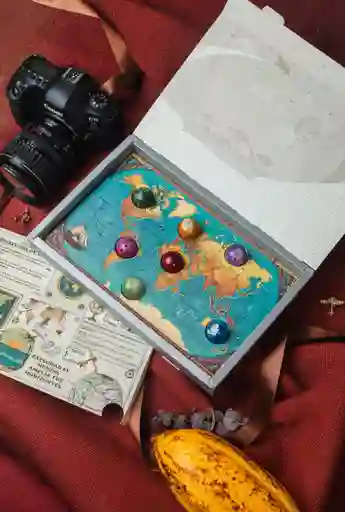 Bombones Explore The World