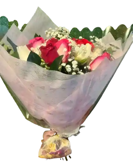 🌹 Bouquet Rosas Tricolor Con Detalles Románticos