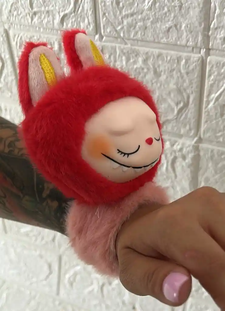 Pulcera Labubu Peluche Con Luces Y Sonido