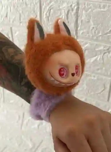 Pulcera Labubu Peluche Con Luces Y Sonido