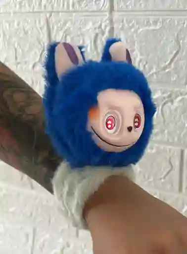 Pulcera Labubu Peluche Con Luces Y Sonido