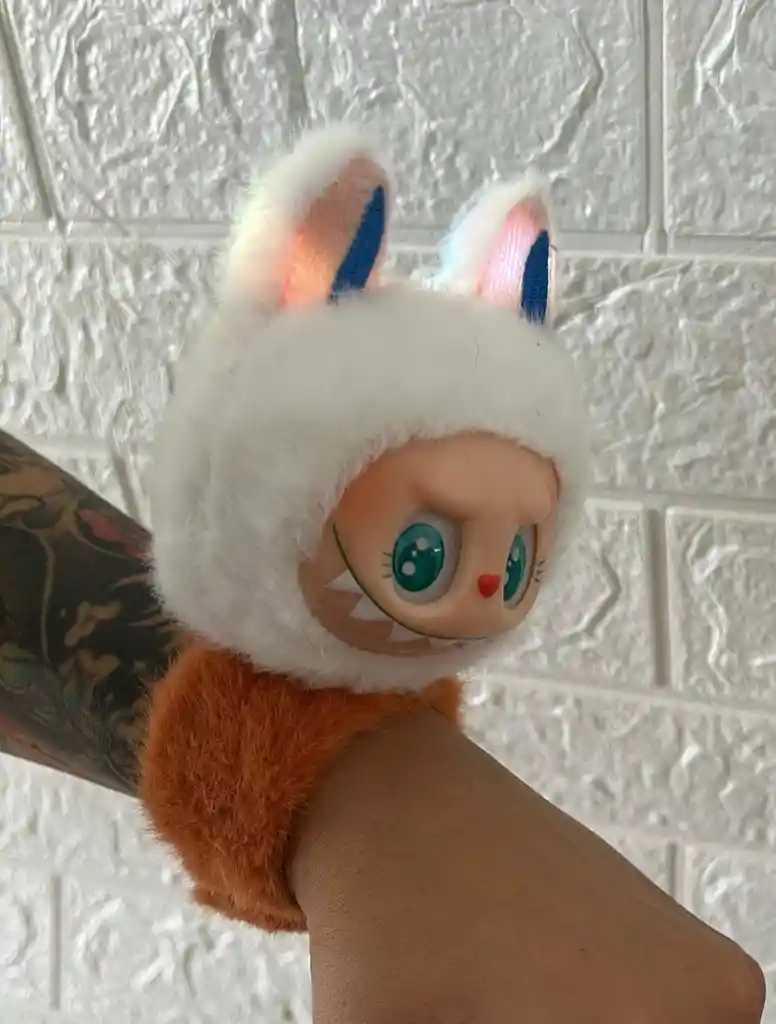 Pulcera Labubu Peluche Con Luces Y Sonido