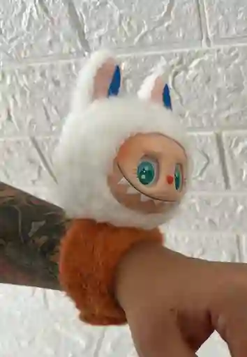 Pulcera Labubu Peluche Con Luces Y Sonido