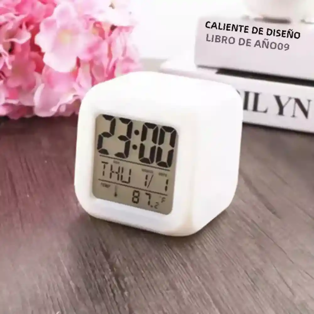 Reloj Digital Led Cubo Multicolor K01