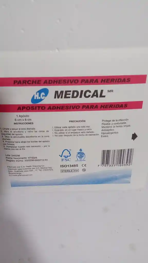 Parche Adhesivo Para Heridas 6cmm*8cmm X 1 Und