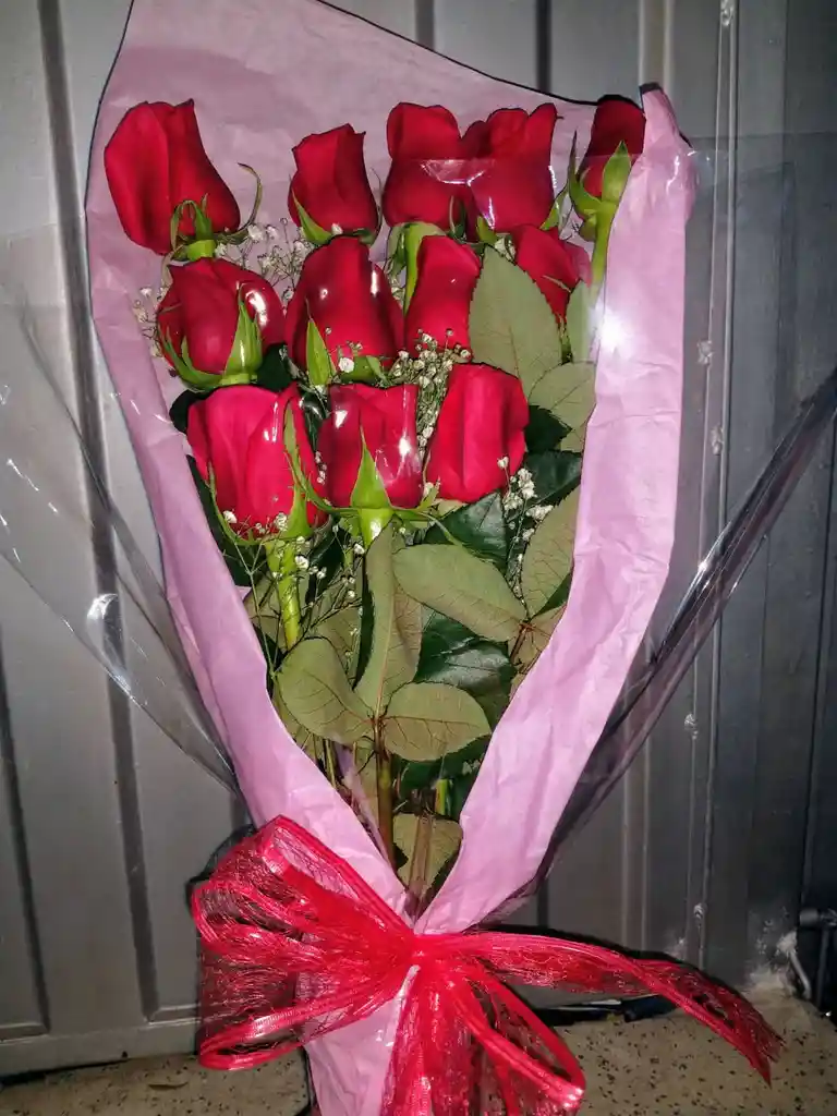 Bouquet/12 Rojas