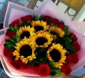 Bouquet/15rojas/6girasoles