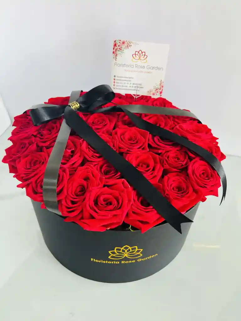 Caja Redonda Premium De Rosas