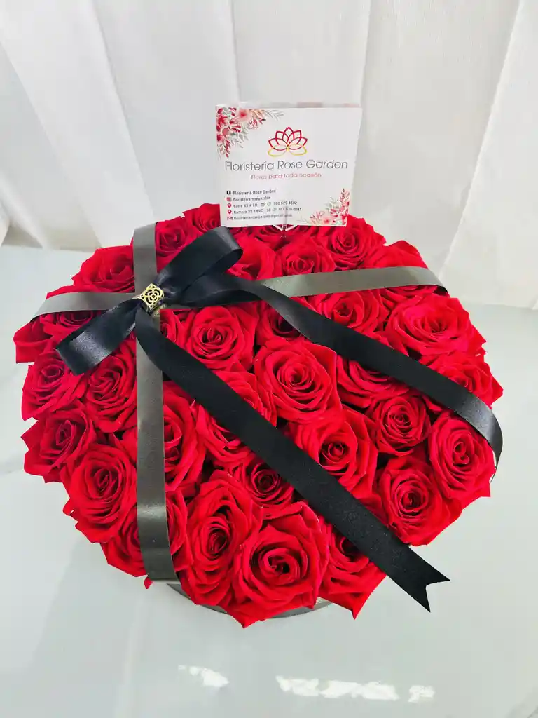 Caja Redonda Premium De Rosas