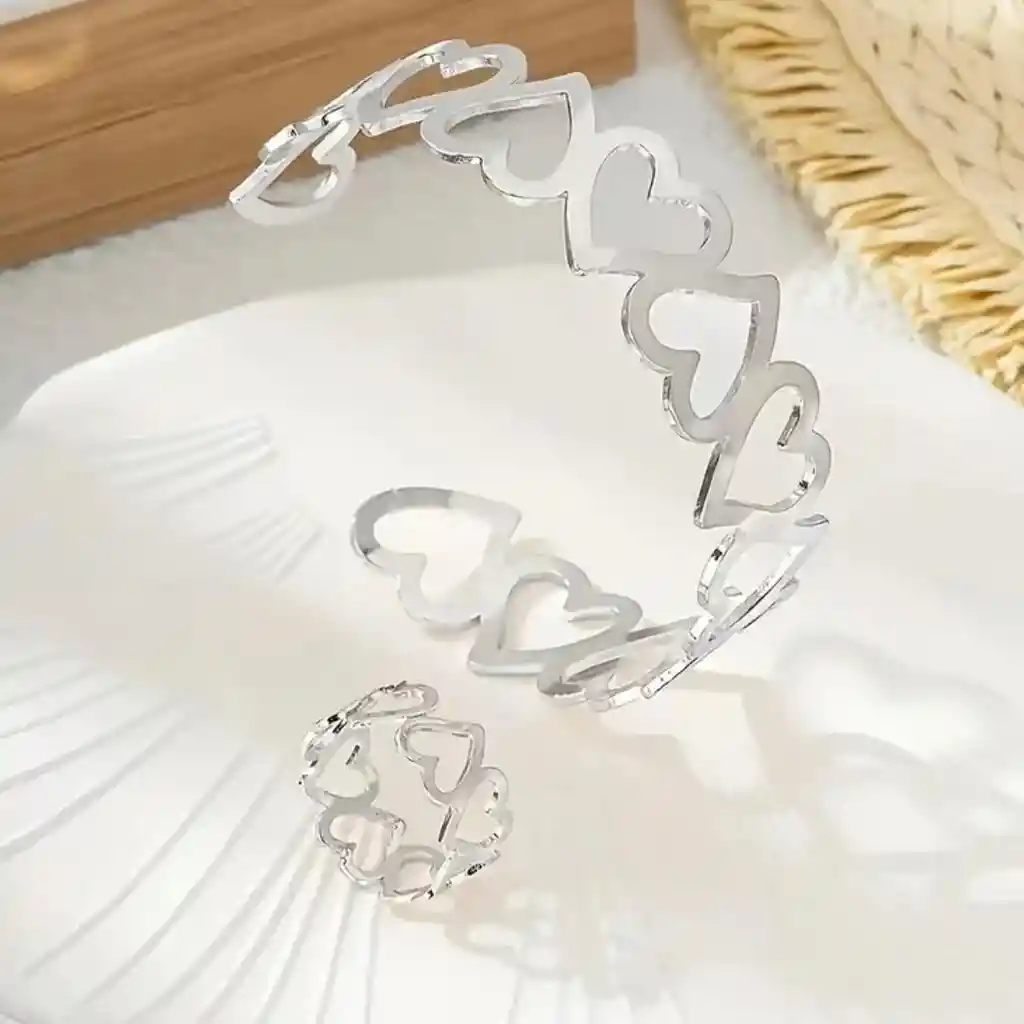 Set Pulsera + Anillo Corazones Plateado