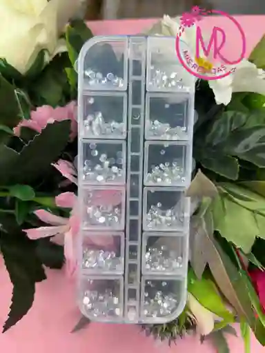 Piedras Plateadas De Diferentes Tamaños Para Decorar Uñas