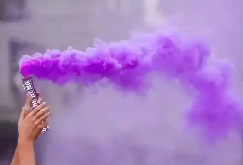 Bengala De Humo Morada Colores Surtidos X Unidad Para Toda Ocasión