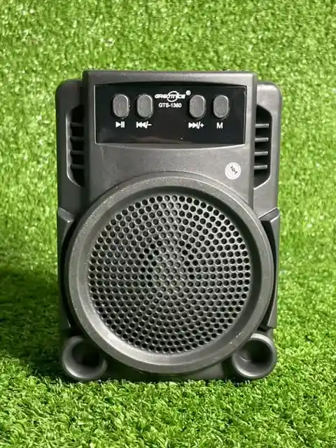 Radio 3" | Fm Radio | Usb | Micro Sd | Recargable | Bluetooth | Cable Cargador