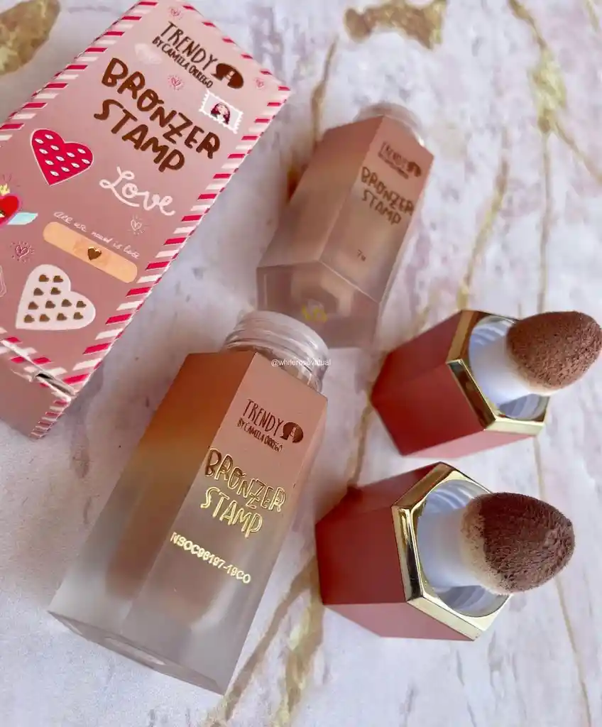 Bronzer Estampita