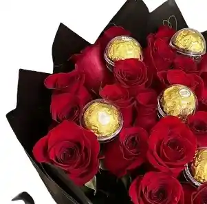 Bouquet Pasión & Dulzura Con Rosas Y Ferrero