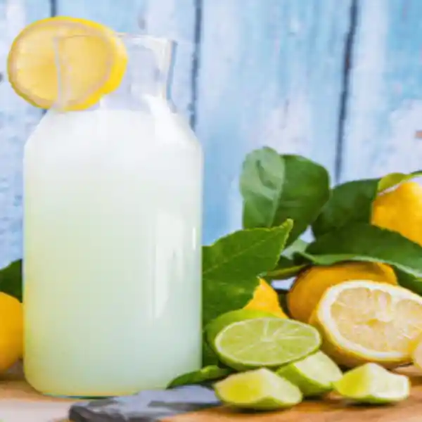 1 Botella Limonada Natural