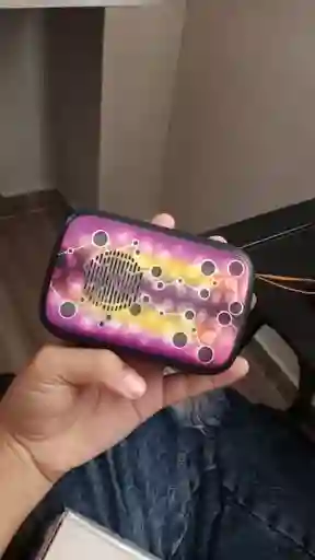 Mini Radio Bluetooth Con Fm, Cargador Usb Y Correa – Portátil, Colorida Y Recargable Para Exteriores Y Viajes