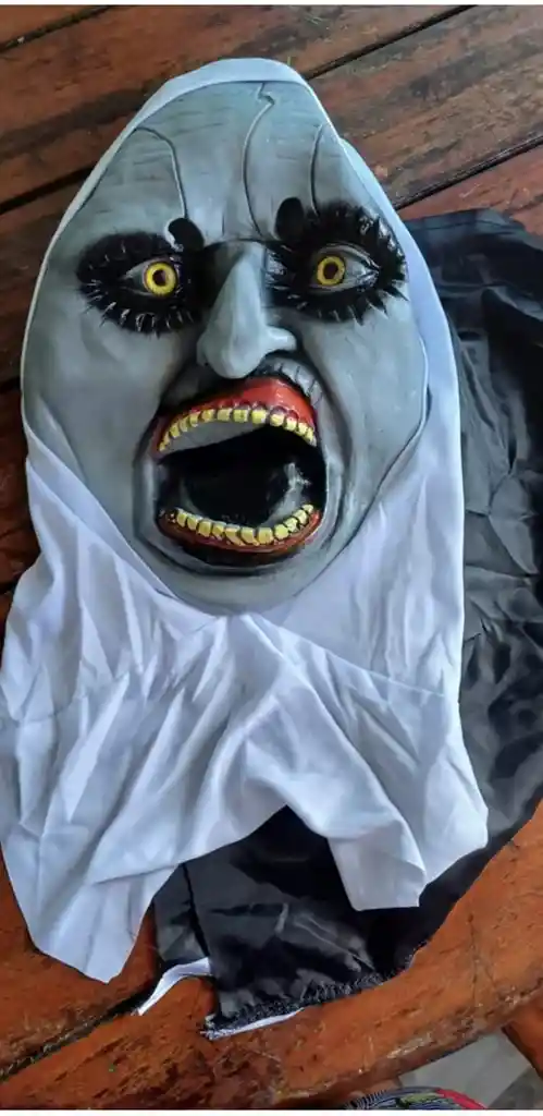 Máscara La Monja Late Conjuro Nun Halloween