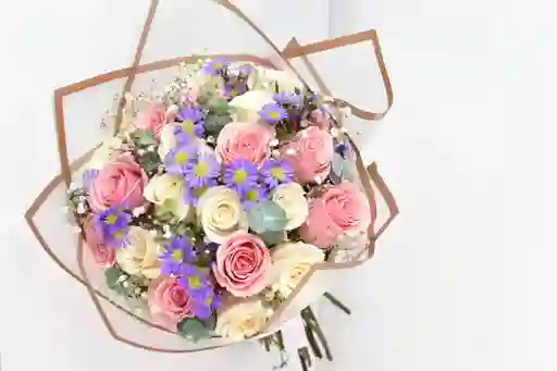 Bouquet De Tonos Pasteles
