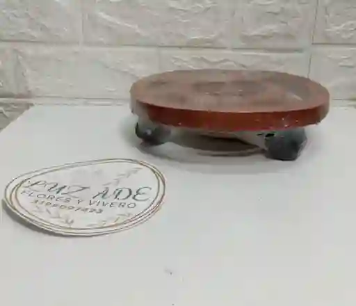 Base Para Matera Con Llantas Y ´plato Decorativo Medida 26 X26