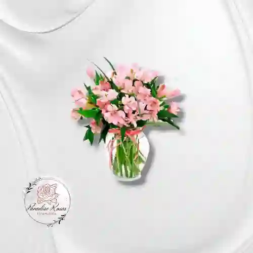 Astromelias Rosadas En Florero De Vidrio