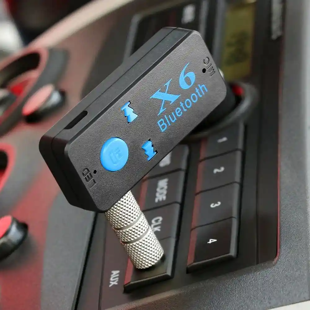 Bluetooth Para Carro X6 Recargable, Con Entrada Plug, Y Micro Sd.
