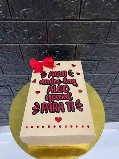 Caja Mediana Aqui Dentro Hay Algo Especial Para Ti