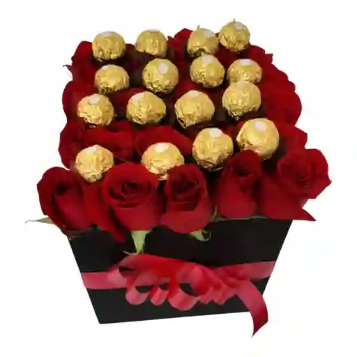 Caja Elegante En Rosas Y Dulces