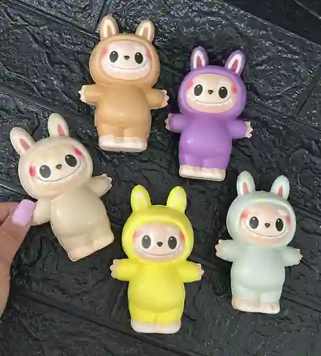 Labubu Squishy Niña