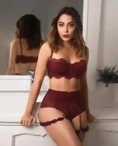 Set Emmeline Vinotinto Talla Xl